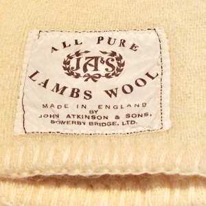 Vtg nice JA'S cream lambs wool blanket made in England/ jolie couverture de laine de mouton crème JA'S made in England  64"X 66" approx.