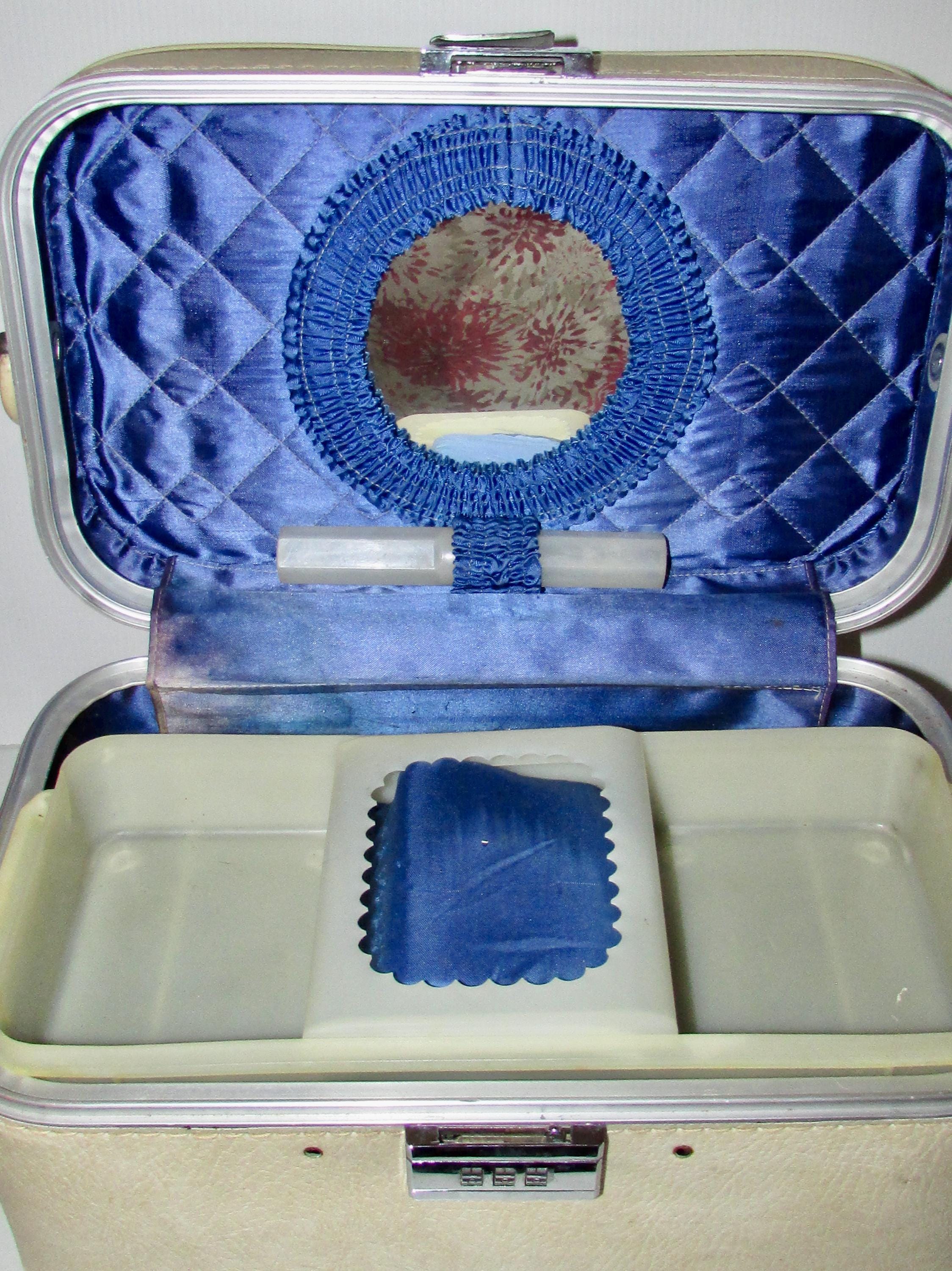 Vintage Skyway Suitcase - Etsy