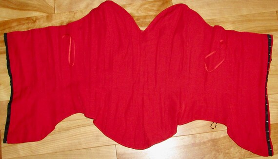 Vtg rétro red flame bustier or top with black/gol… - image 7