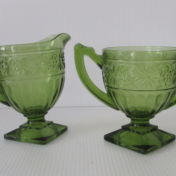 Vintage  beautiful  luminous green depression glass sugar/creamer/ sucrier/crémier de verre couleur vert lumineux  période depression glass