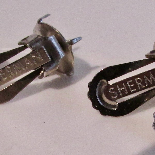 Rare 4 SHERMAN silver plated clip earrings metal base receiver/Pretty set of 4 SHERMAN bases in silver metal for clip earrings