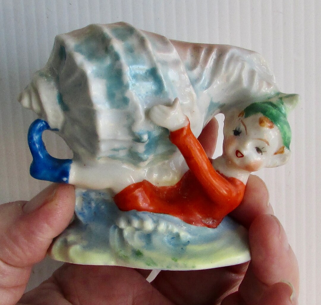 Vtg Beautiful Rare Elf Toothpick Holder Holding a Shell 3