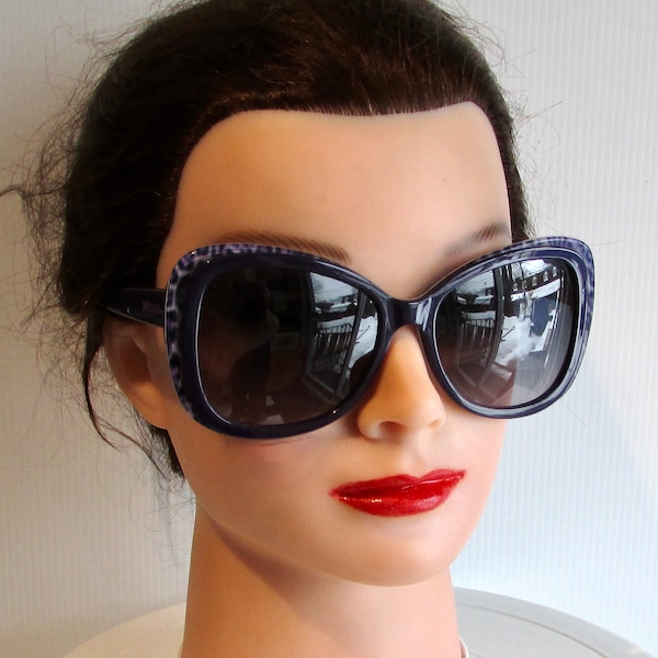 Superbe vintage JUSTCAVALLI violet sunglasses /Très jolie paire de  lunette soleil  mauve JUSTCAVALLI