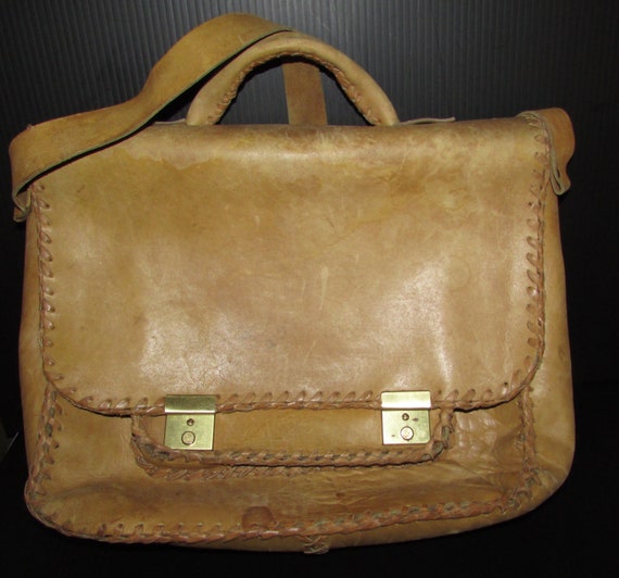 Vintage  beautiful  shoulder bag, messenger  in r… - image 6