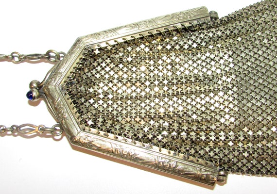 Beautiful  antique gold plated mesh bag purse wit… - image 8