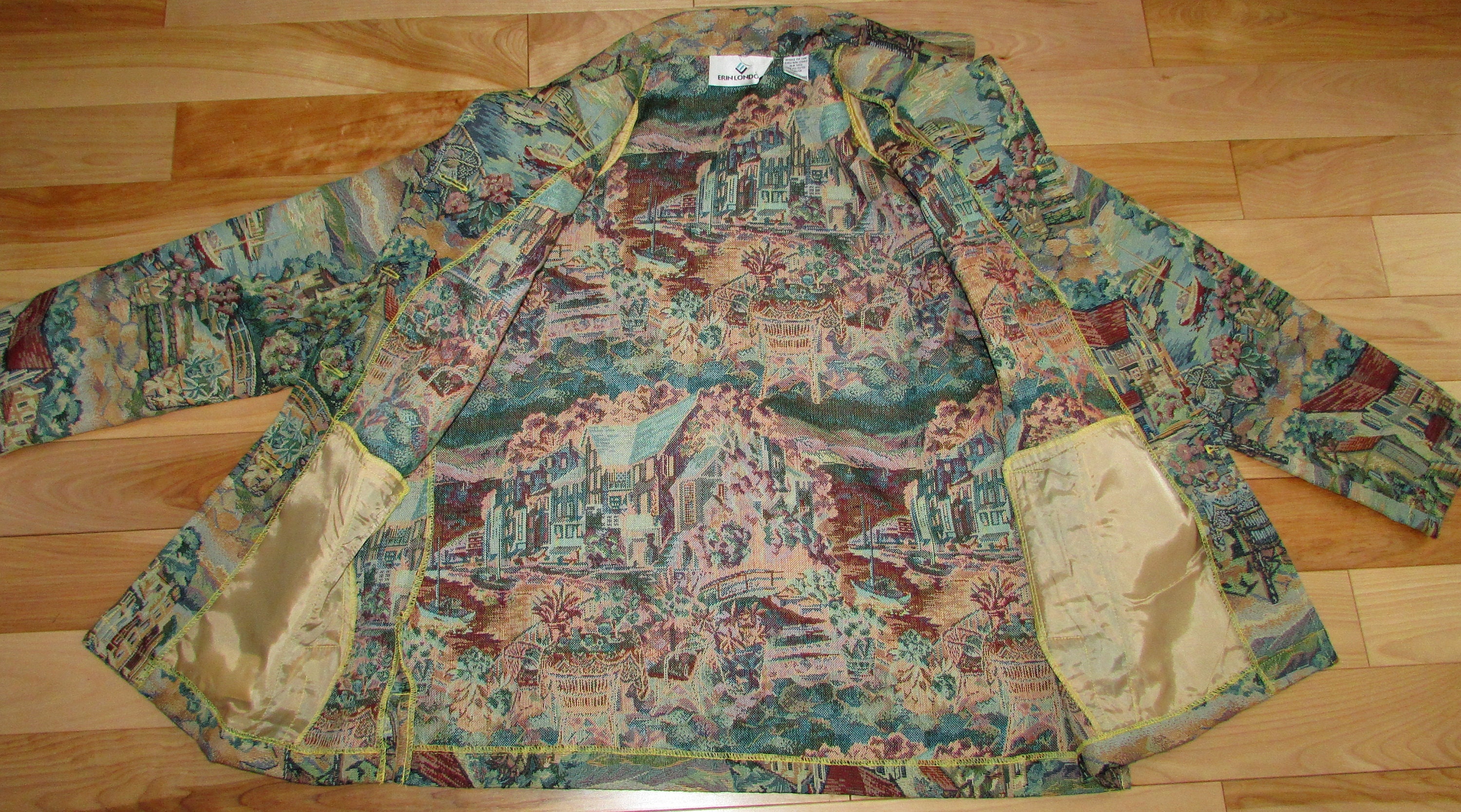 Vintage Superbe ERIN LONDON Tapesty Jacket / Jolie Veste Tapisserie Erin  London Size Large -  Hong Kong