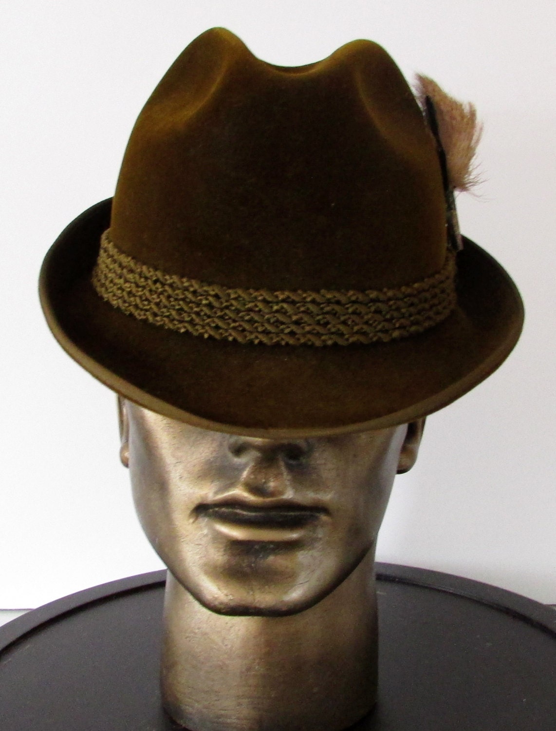 Vintage Beautiful Olive Velvet Biltmore 