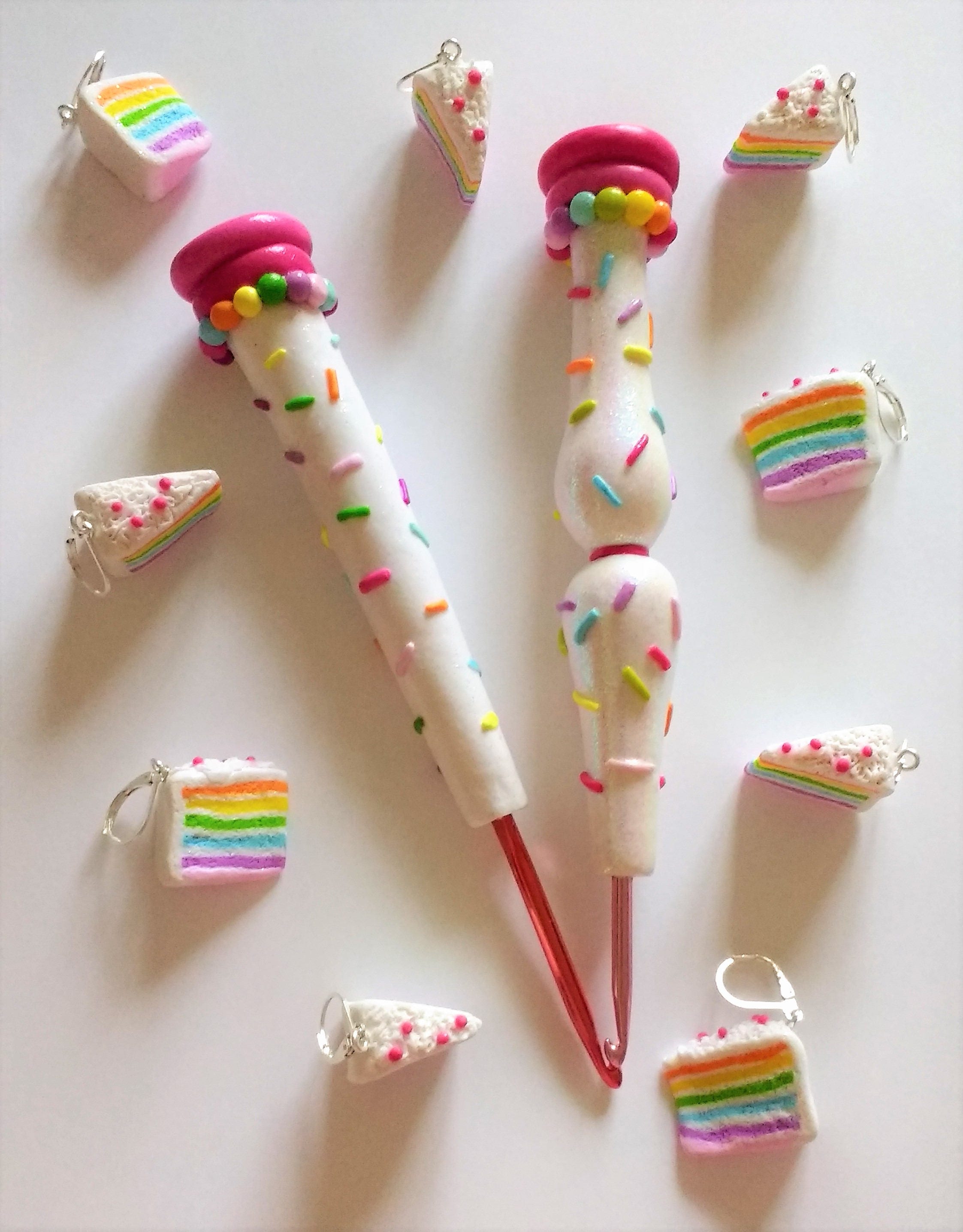 Rainbow cake, sprinkles ergonomic crochet hook.