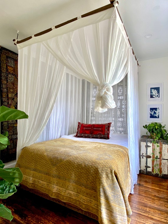 Coastal cheap canopy bed