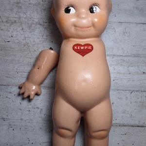 Vintage Composition Kewpie Doll Des & Copyright Rose O&#39;Neill MISSING ARM - READ