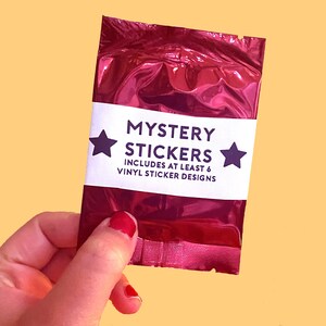 Mysterie stickerpakket! wordt geleverd met 6+ willekeurige stickers uit mijn winkel