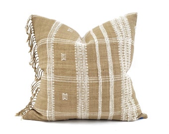 21.5" fringe on side sand(mustard undertone) Indian wool pillow cover