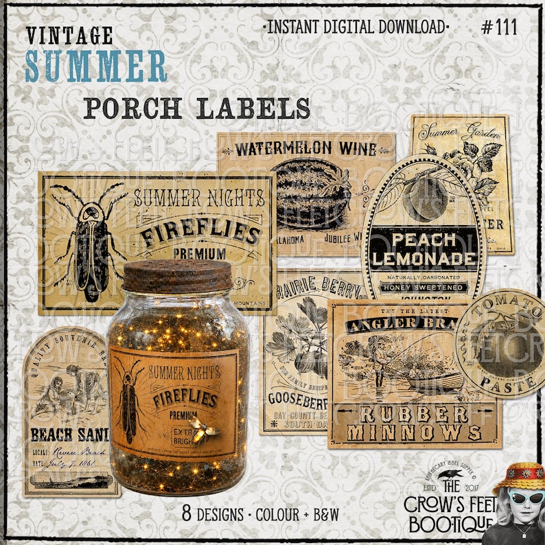 Op de afbeelding: Een verzameling van acht vintage-stijl zomerse veranda-labels met diverse illustraties en teksten, waaronder Fireflies, Watermelon Wine, Peach Lemonade en Tomato Paste, weergegeven naast een glazen pot gevuld met gloeiende lichtjes.