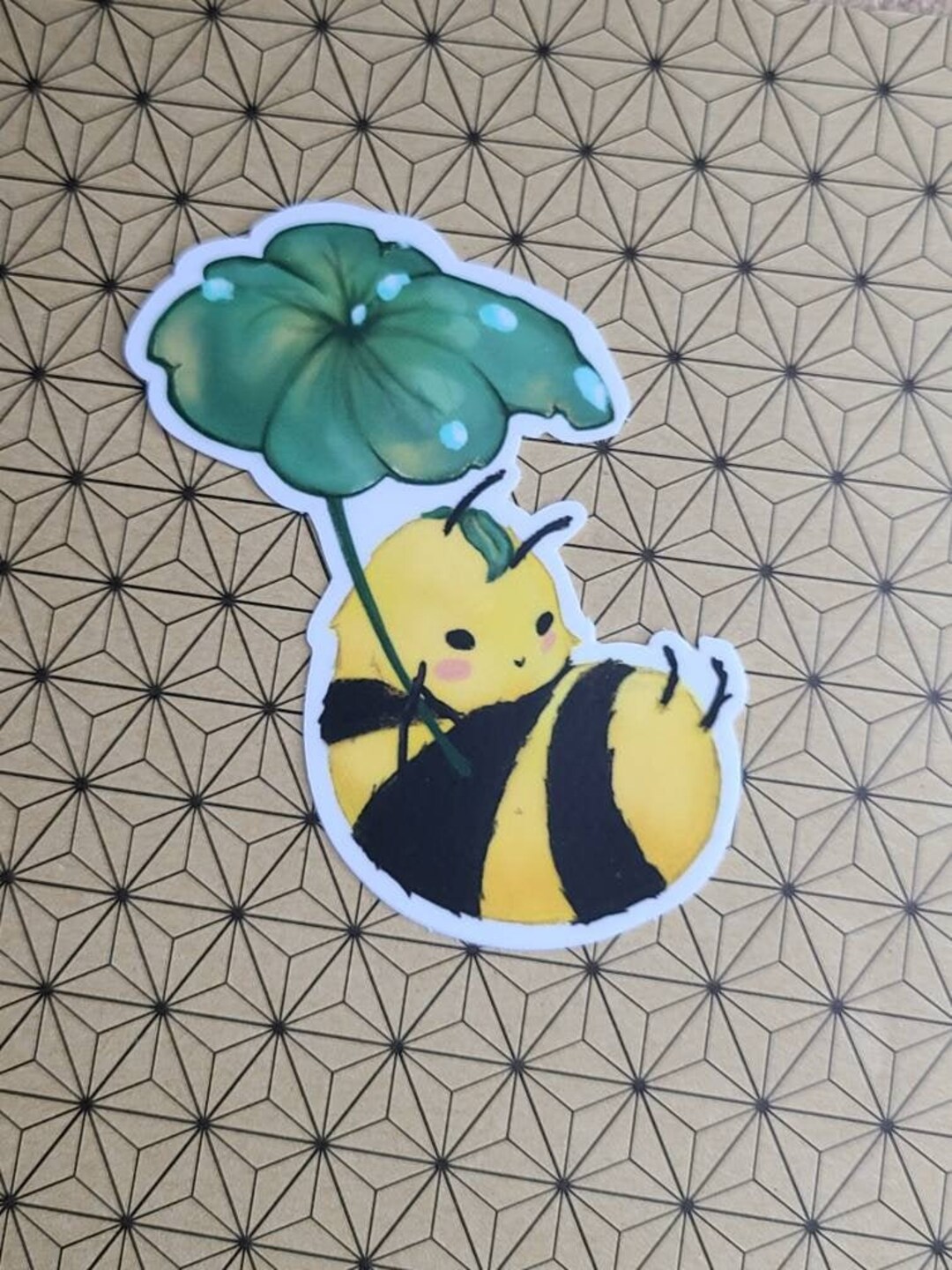 Rainy Bee // Pegatina troquelada de vinilo Etsy España