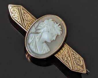 Antique 9 CT Gold Front Shell Cameo Brooch