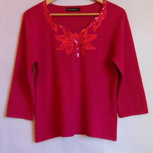 Vintage 80s Womens Pullover Crimson Knitwear Jumper 3/4 Sleeve V Neck Embroidered Flowers Sequins Elegant Party Jumper Size L