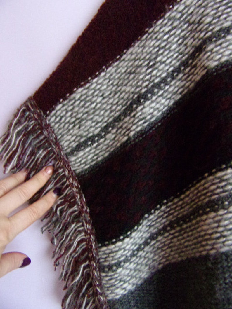 L Vintage Women/'s PonchoKnitted Sweater PonchoCherry Brown Gray White PonchoFringe PonchoWarm Soft Size XL