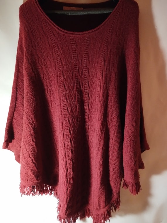 Vintage Womens Poncho with 3/4 Sleeve/Knitted Dar… - image 2