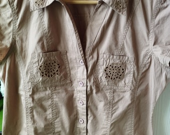 Vintage Womens Blouse/Light Brown Embroidered Cotton Blouse/Short Sleeve/Pockets/Collared/Size L