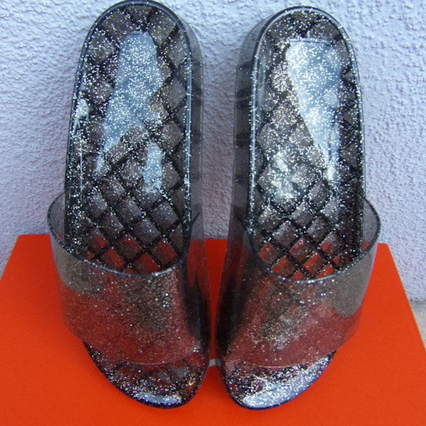 Black Silver Summer Sandals/Jelly Shoes/ Platform Sandals/ Summer Rain Shoes /Summer  Sandals Flip/Beach Sandals/ Size UK 6/ EUR 39