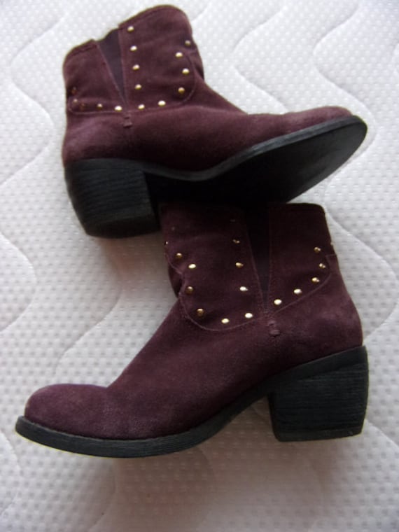 Vintage Womens Boots/Real Suede Upper/Red Brown L… - image 1