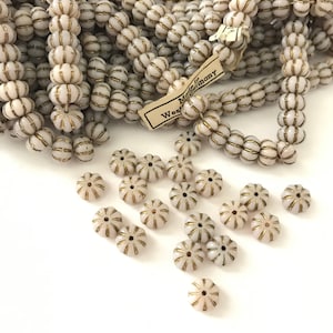 Vintage Egyptian Revival Glass Flower Beads Made in Western Germany (18)