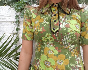 Vintage 60s Green Floral Collared Mod Dress