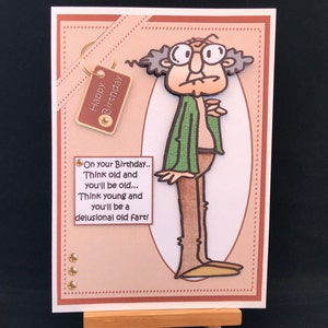 Carte d'anniversaire humoristique drôle hommes homme lui père aîné mari frère beau-frère grand-père oncle ami partenaire - Gus dit pense vieux