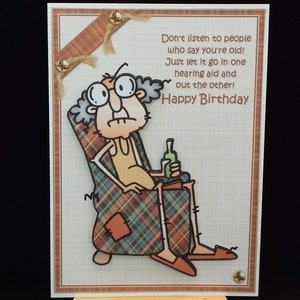 Carte d'anniversaire humoristique drôle hommes homme lui père aîné mari grand-père frère beau-frère oncle ami partenaire - Gus et sa prothèse auditive