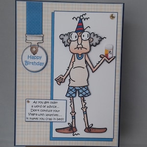 Carte d'anniversaire humoristique drôle hommes homme lui père aîné mari frère beau-frère grand-père oncle ami - Gus confondant le Viagra avec des laxatifs