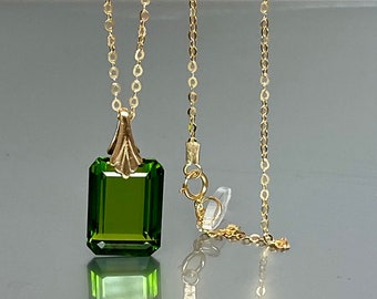 Collar de peridoto de oro de 14K, colgante de peridoto, collar de piedra de nacimiento minimalista, piedra de nacimiento de agosto, regalo del día de San Valentín para ella