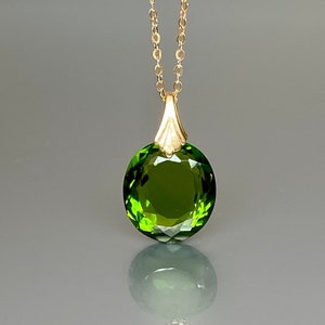 14K SOLID GOLD Oval Peridot Necklace, Peridot Pendant, Minimalist Necklace, August Birthstone, Peridot Jewelry  Gift For Her.