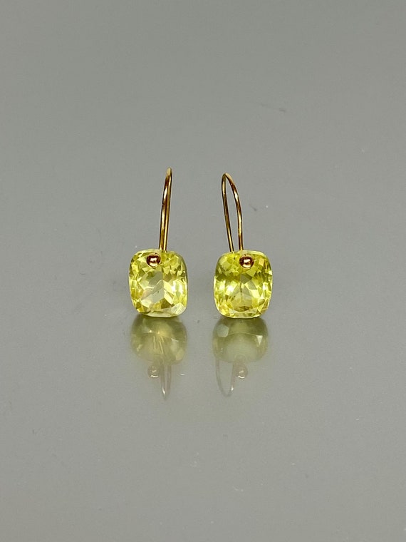 14K Gold Small Rectangle Lemon Quartz Earrings, Lemon Quartz Drop Earring, Small Earrings, Yellow Gemstone earrings, Minimalist Earrings.