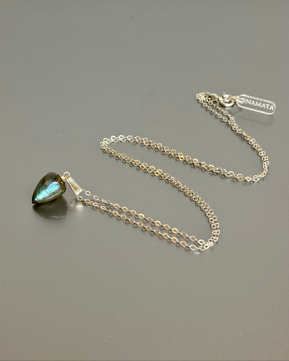 14K Gold Natural lue Fire Labradorite Necklace, lue Labradorite Pendant,  Layering Boho Necklace, Dainty Ncecklae Gift For Her