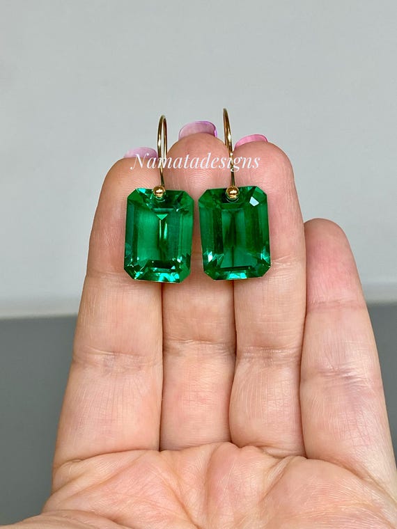 14K/18K Gold Colombian Emerald Dangle Drop Earrings, Green stone Earrings, Statement Earrings, Emerald Jewelry, October Birthstone.