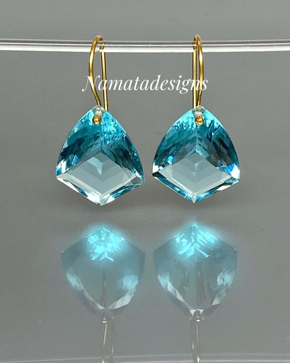 14K Gold Aquamarine Earrings: Kite Cut Dangle, December Birthstone