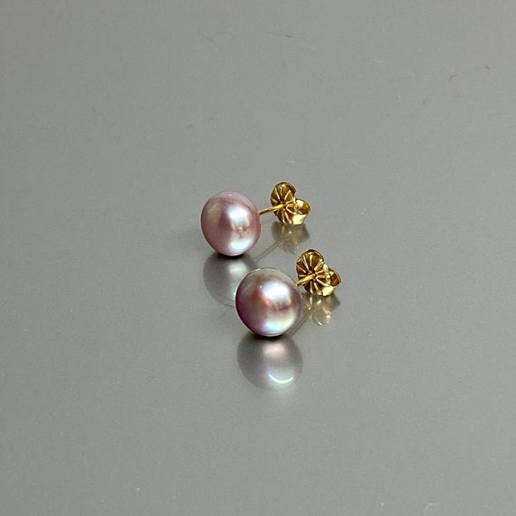 14K Gold Natural Genuine Freshwater Pearl Studs, Light Purple Rainbow Pearl Studs, bridesmade gift gift, Pearl Jewelry Gift For Her.