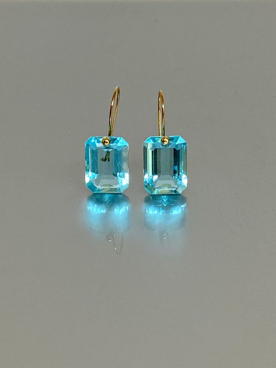 14K Gold Blue Topaz Earrings (30 ct), Rectangle Drop Earring, Sky Blue Earring, December Birthstone earring, Topaz Jewelry.