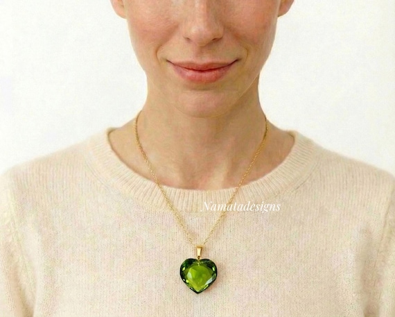 14K Gold Peridot Heart Pendant Necklace, August Birthstone, Minimalist Birthstone Necklace, Peridot Jewelry Gift For Her