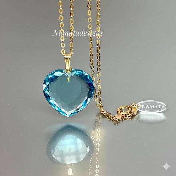 14K Gold Aquamarine Heart Pendant Necklace (28 ct)