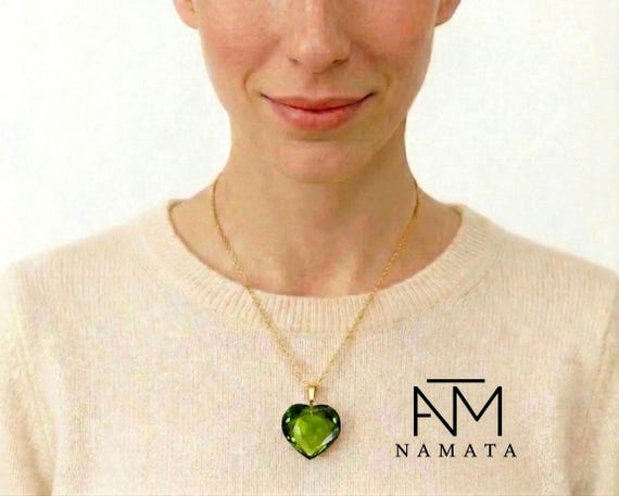 14K Gold Peridot Heart Pendant Necklace, August Birthstone, Minimalist Birthstone Necklace, Peridot Jewelry Gift For Her