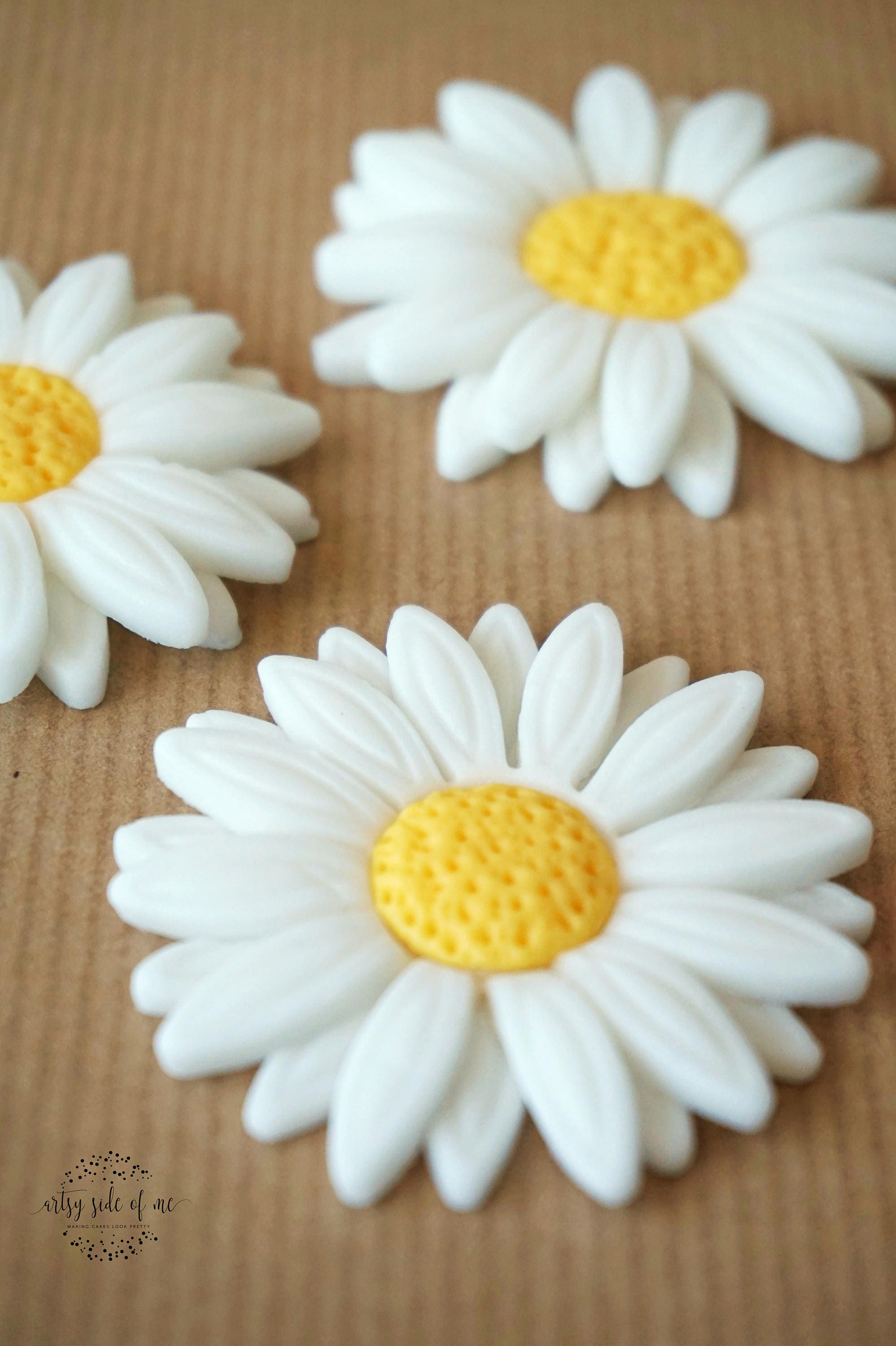 DAISY FLOWER EDIBLE PRINTED ICING CUP CAKE TOPPER DECORATIONS 