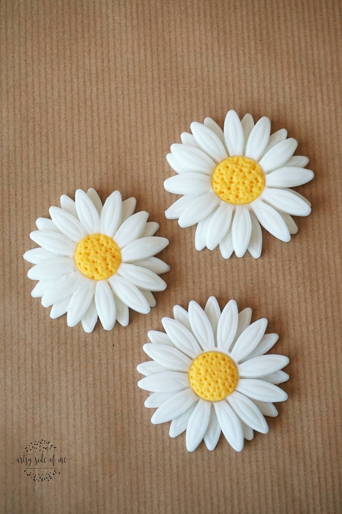 12 Fondant Daisy Cupcake Toppers Fondant Flower Cake Topper Etsy
