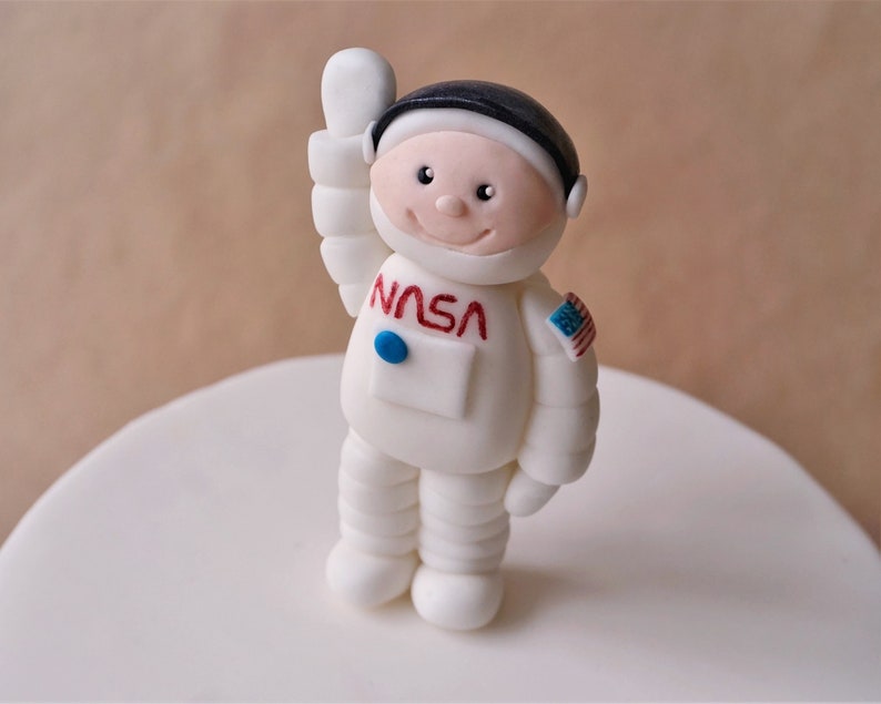 Fondant astronaut cake topper for space birthday party ...