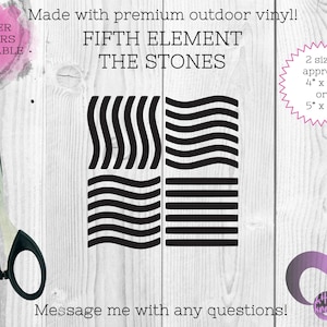 Może przedstawiać: Czarno-biała naklejka winylowa z symbolem Piątego Elementu, The Stones, z tekstem "Wykonane z wysokiej jakości winylu do użytku zewnętrznego!" i "2 rozmiary! ok. 4" x 4" lub 5" x 5" ".