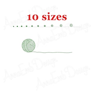 Puede incluir: Diseño de bordado de ovillo de lana verde disponible en 10 tamaños. El diseño muestra un ovillo de lana rodando sobre una línea.
