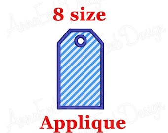 Könnte beinhalten: Blau-weiß gestreiftes Tag-Applikationsmotiv mit einem Loch oben. Das Tag ist blau umrandet. Der Text "8 size applique" ist in Rot.