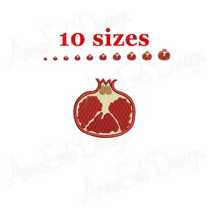 Puede incluir: Diseño de bordado de una granada roja con semillas, disponible en 10 tamaños.