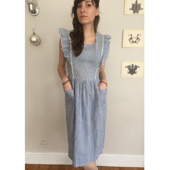 Vintage 1940s Rick Rack And Seersucker Ruffle Slee