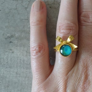 Gold mood ring - Me and My Mood jewelry